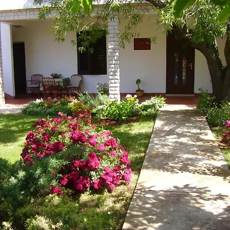 Apartment With A Parking Space Valbandon, - 9708 Fazana